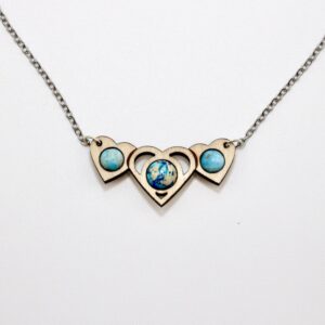 Collier Coeurs (bois clair, Jaspe et apatite)